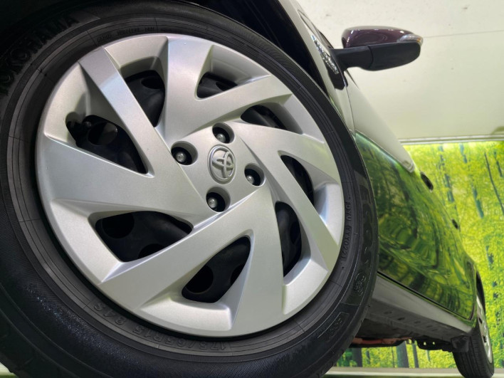 2015 Toyota Aqua DAA-NHP10 (UW-6a3b4b61839f0)[17]