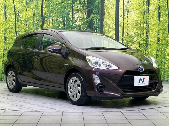 2015 Toyota Aqua DAA-NHP10 (UW-6a3b4b61839f0)[11]