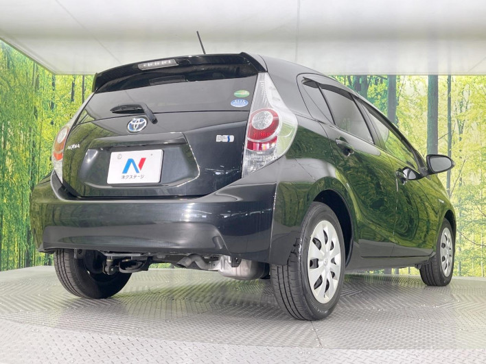 2014 Toyota Aqua DAA-NHP10 (UW-6a3b4b6528a34)[18]