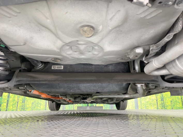 2014 Toyota Aqua DAA-NHP10 (UW-6a3b4b6528a34)[21]