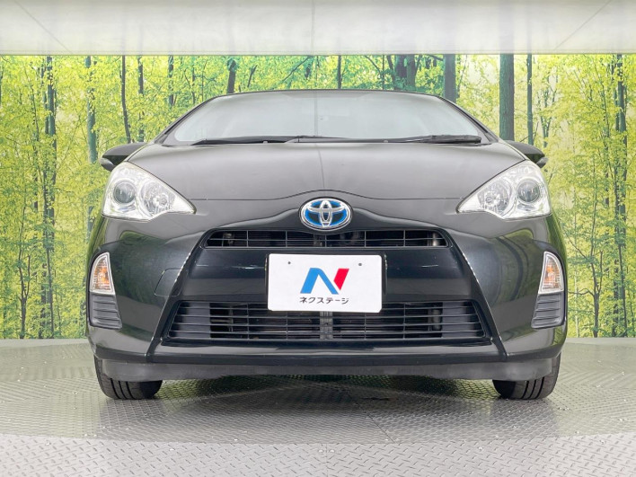 2014 Toyota Aqua DAA-NHP10 (UW-6a3b4b6528a34)[12]