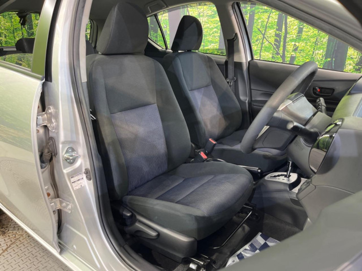 2015 Toyota Aqua DAA-NHP10 (UW-6a3b4b669f7d3)[12]