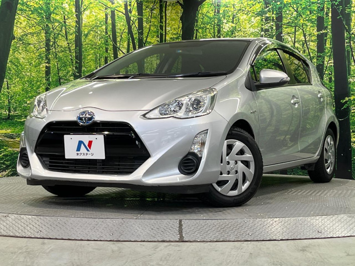 2015 Toyota Aqua DAA-NHP10 (UW-6a3b4b669f7d3)[0]