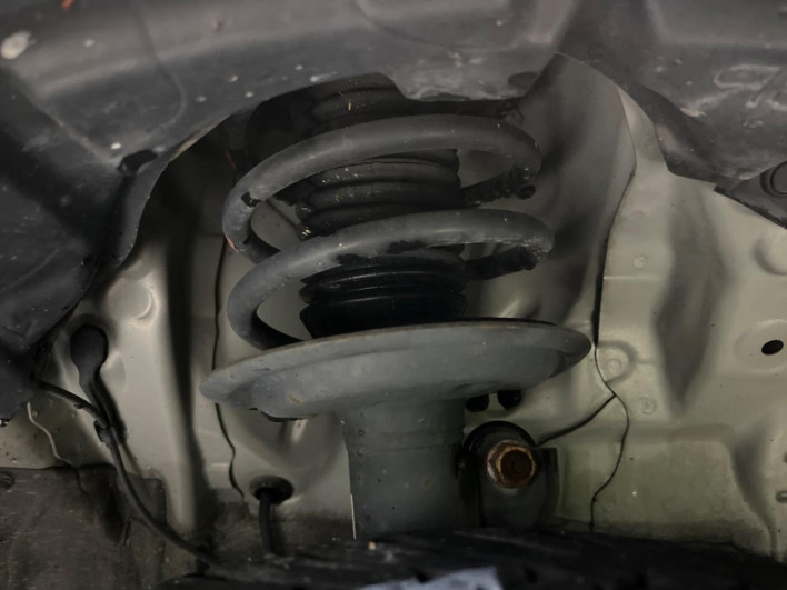 2015 Toyota Aqua DAA-NHP10 (UW-6a3b4b669f7d3)[25]
