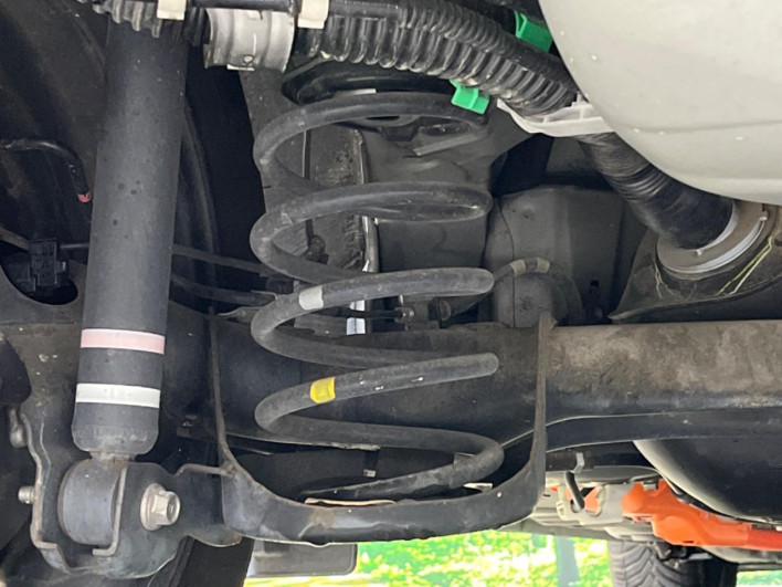 2015 Toyota Aqua DAA-NHP10 (UW-6a3b4b669f7d3)[24]