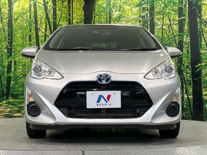 2015 Toyota Aqua DAA-NHP10 (UW-6a3b4b669f7d3)[11]