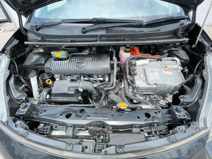 2015 Toyota Sienta DAA-NHP170G (UW-6a3b4b6b0cfb7)[5]
