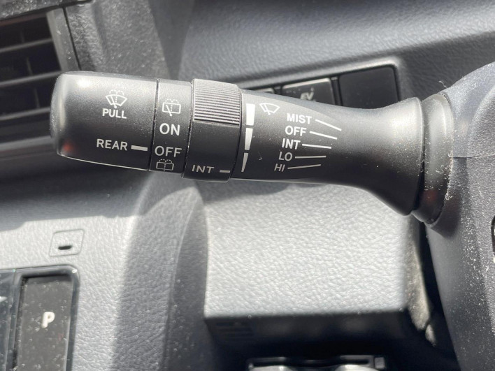 2015 Toyota Sienta DAA-NHP170G (UW-6a3b4b6b0cfb7)[23]
