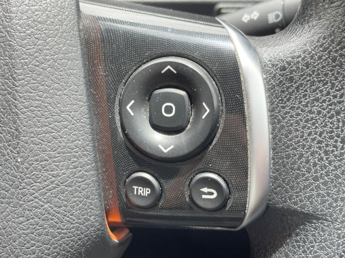 2015 Toyota Sienta DAA-NHP170G (UW-6a3b4b6b0cfb7)[22]