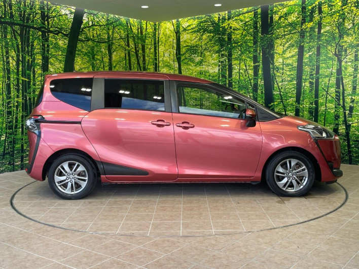 2017 Toyota Sienta DBA-NSP170G (UW-6a3b4b6f94b3a)[16]