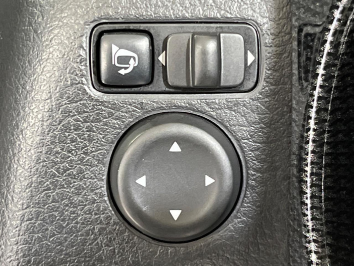 2015 Nissan X-Trail DBA-NT32 (UW-6a3b4b737c41a)[10]