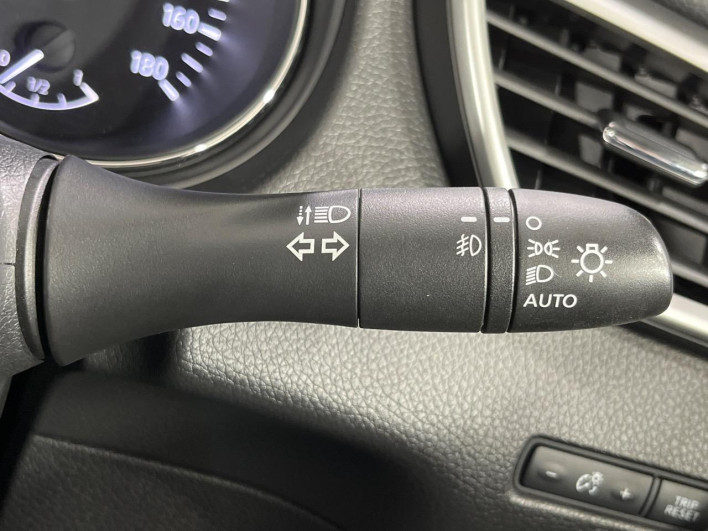 2015 Nissan X-Trail DBA-NT32 (UW-6a3b4b737c41a)[23]