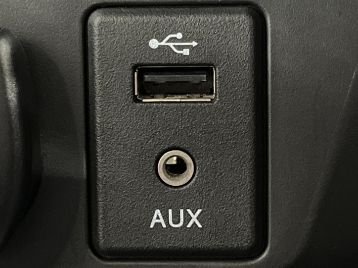 2015 Nissan X-Trail DBA-NT32 (UW-6a3b4b737c41a)[24]