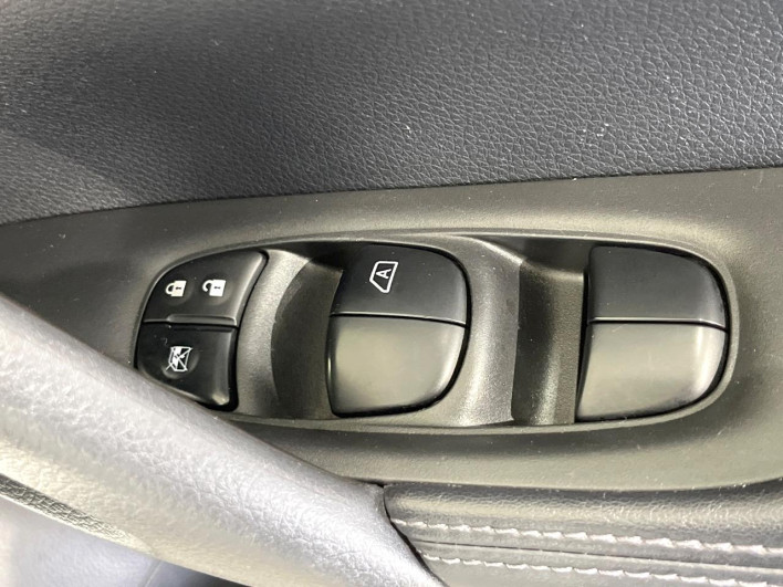 2017 Nissan X-Trail DBA-NT32 (UW-6a3b4b7436744)[15]
