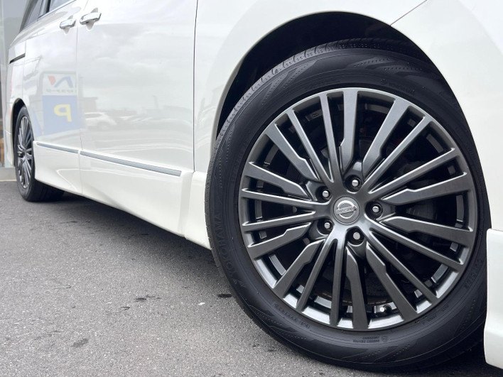 2016 Nissan Elgrand DBA-TE52 (UW-6a3b4ba449c2e)[9]