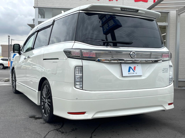 2016 Nissan Elgrand DBA-TE52 (UW-6a3b4ba449c2e)[13]