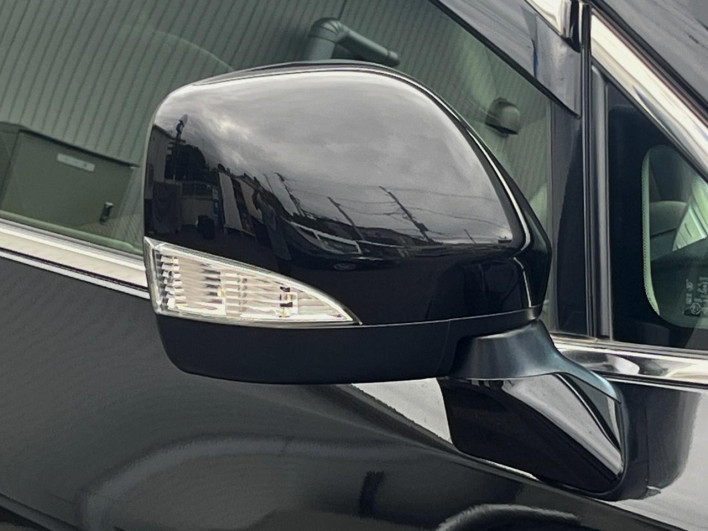 2019 Nissan Elgrand DBA-TE52 (UW-6a3b4ba4a673d)[14]