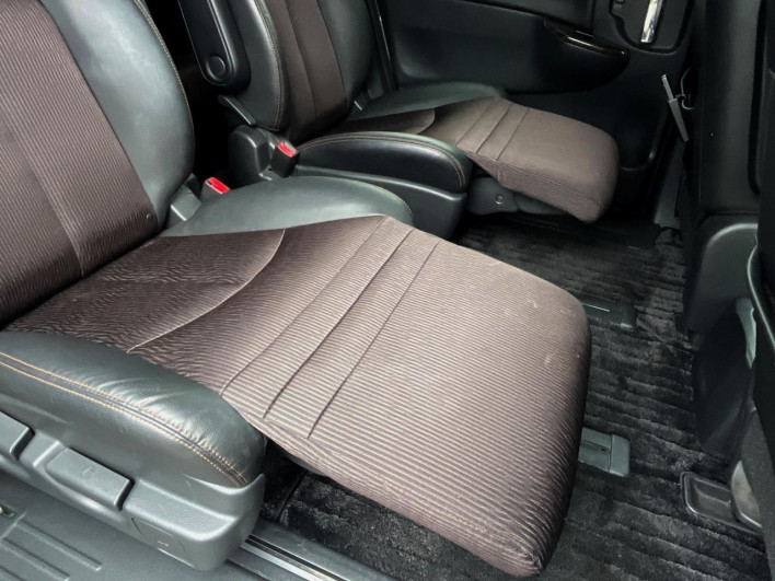 2019 Nissan Elgrand DBA-TE52 (UW-6a3b4ba4a673d)[17]