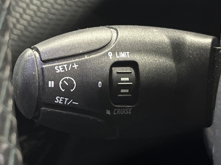 2019 Peugeot 2008 ABA-A94HN01 (UW-6a3b4bb184deb)[28]