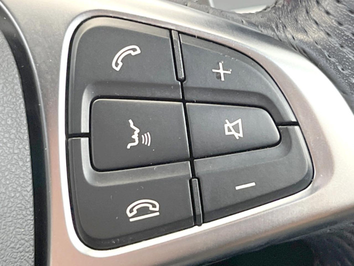2019 Mercedes Benz GLC LDA-253905C (UW-6a3b4bbe96a0a)[15]