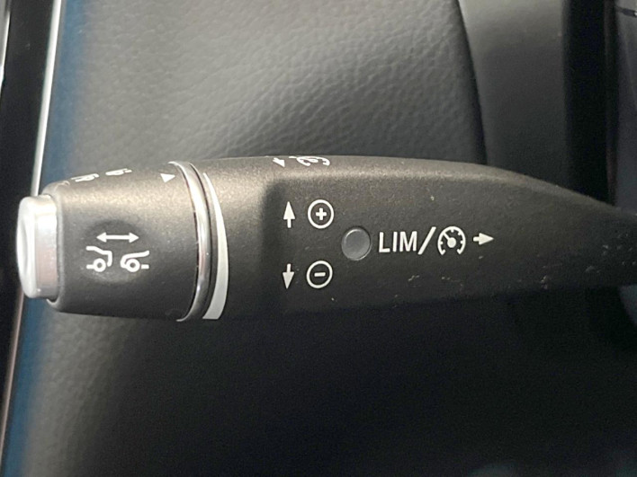 2019 Mercedes Benz GLC LDA-253905C (UW-6a3b4bbe96a0a)[13]