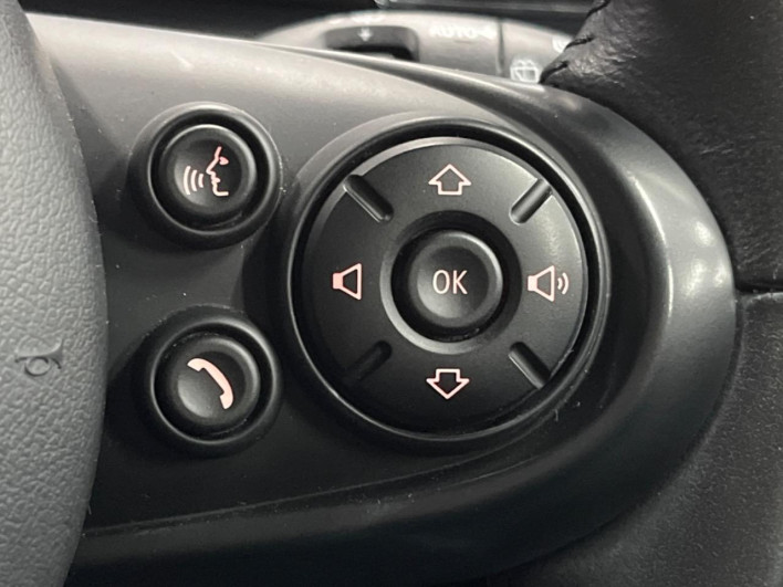 2020 Rover Mini 3DA-BB20M (UW-6a3b4bc1813e9)[24]
