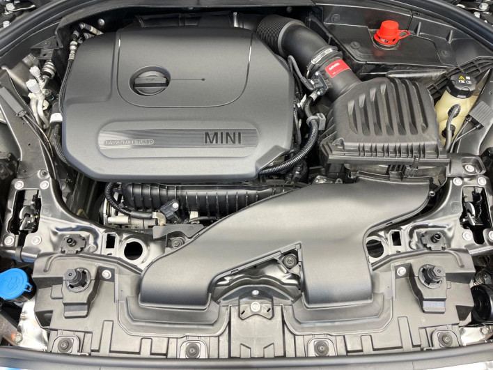 2024 Rover Mini 3BA-LV15M (UW-6a3b4bc2b28eb)[12]