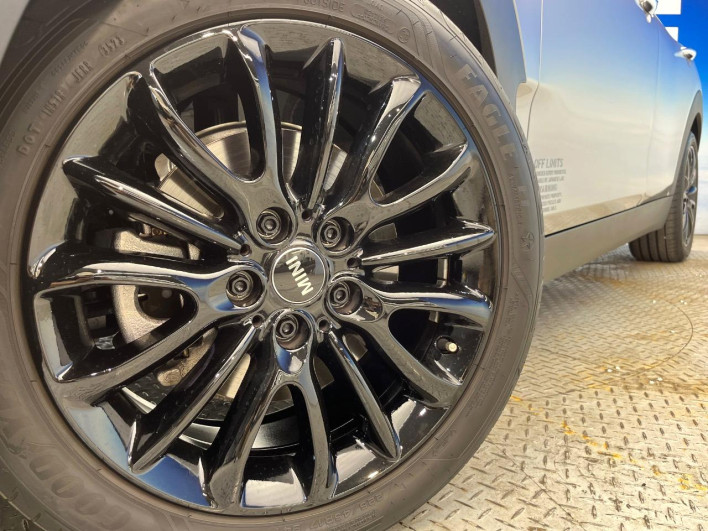 2024 Rover Mini 3BA-LV15M (UW-6a3b4bc2b28eb)[5]