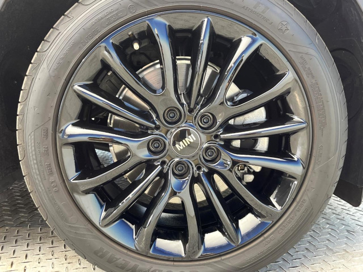 2024 Rover Mini 3BA-LV15M (UW-6a3b4bc2b28eb)[29]