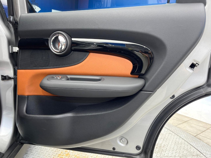 2024 Rover Mini 3BA-LV15M (UW-6a3b4bc2b28eb)[22]