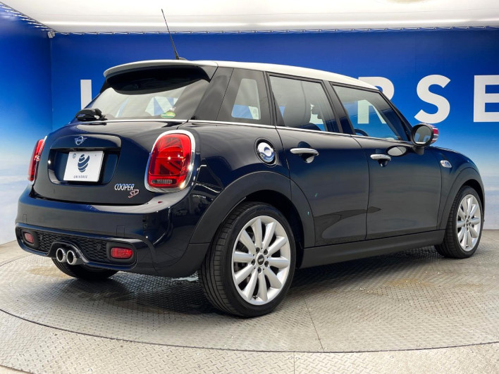 2020 Rover Mini 3DA-XV20MW (UW-6a3b4bc58b674)[16]