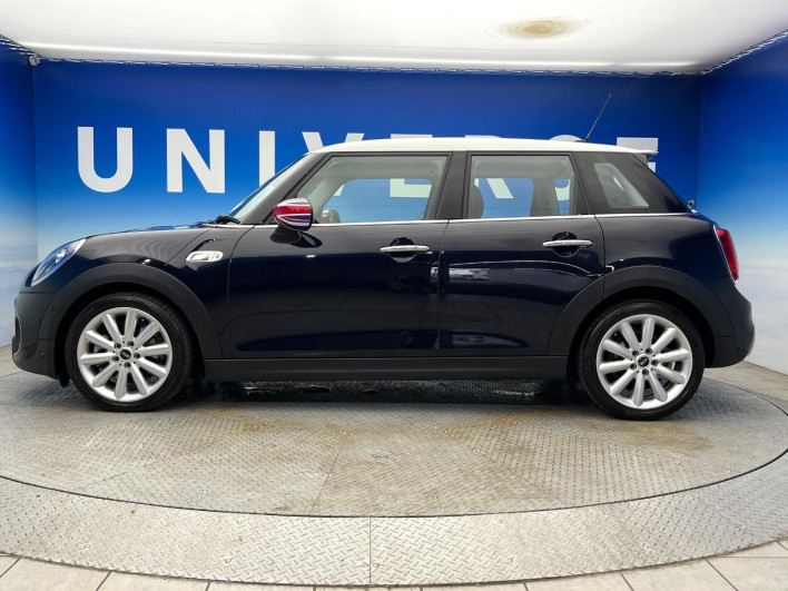 2020 Rover Mini 3DA-XV20MW (UW-6a3b4bc58b674)[19]