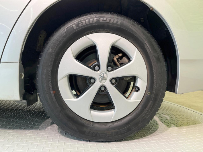 2013 Toyota Prius DAA-ZVW30 (UW-6a3b4be65dbe2)[9]