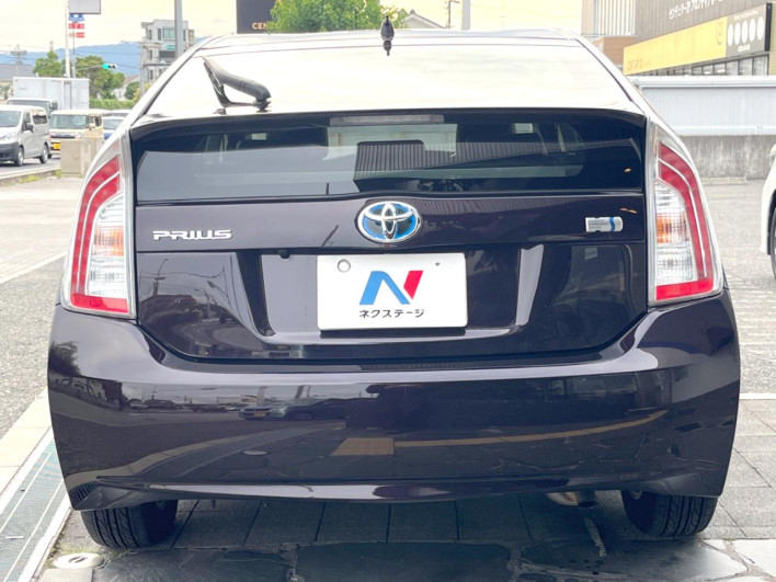 2014 Toyota Prius DAA-ZVW30 (UW-6a3b4be806bce)[19]