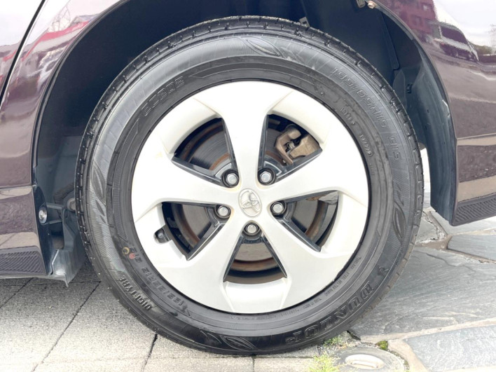2014 Toyota Prius DAA-ZVW30 (UW-6a3b4be806bce)[15]