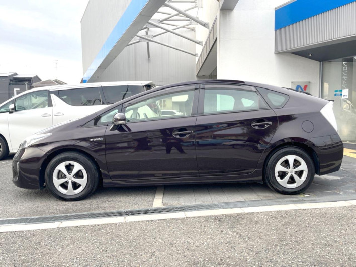 2014 Toyota Prius DAA-ZVW30 (UW-6a3b4be806bce)[14]