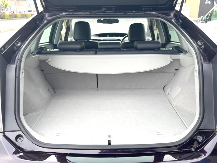 2014 Toyota Prius DAA-ZVW30 (UW-6a3b4be806bce)[22]