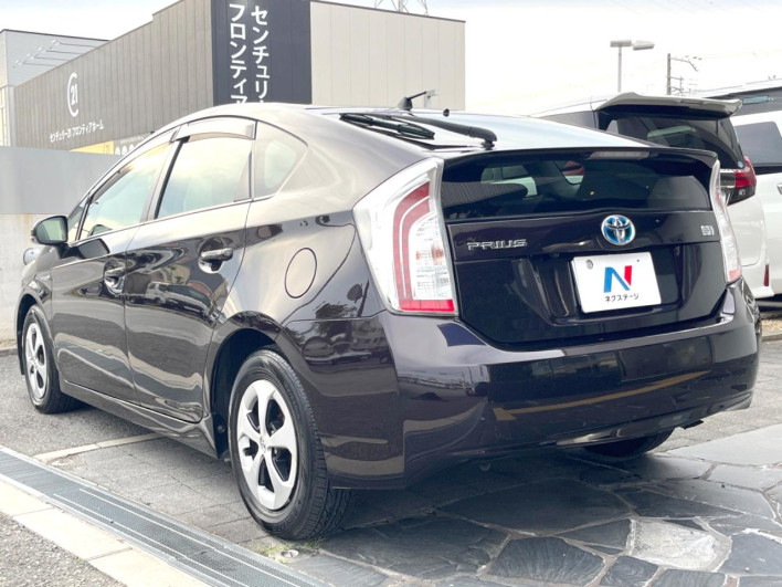 2014 Toyota Prius DAA-ZVW30 (UW-6a3b4be806bce)[18]