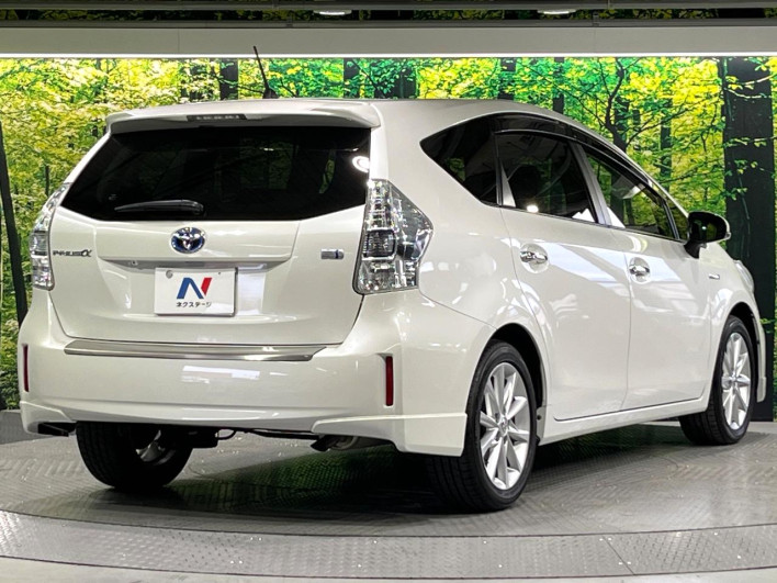 2013 Toyota Prius α DAA-ZVW40W (UW-6a3b4be855633)[9]
