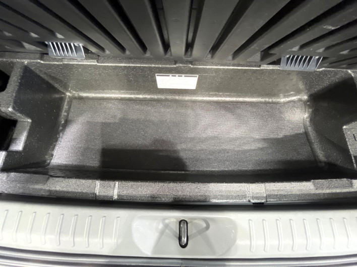 2013 Toyota Prius α DAA-ZVW40W (UW-6a3b4be855633)[15]