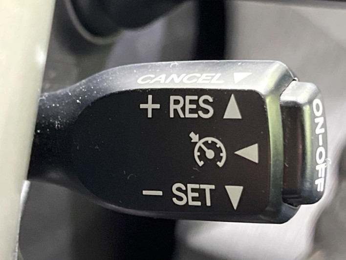 2011 Toyota Prius α DAA-ZVW41W (UW-6a3b4be8ea7a0)[22]