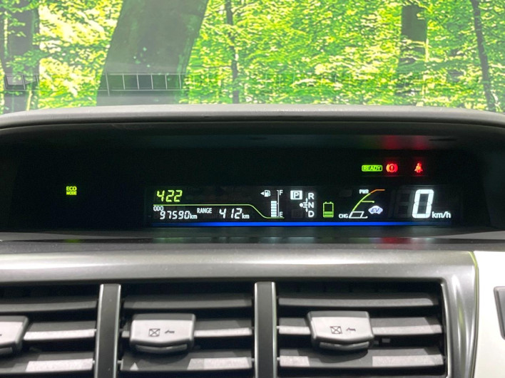 2011 Toyota Prius α DAA-ZVW41W (UW-6a3b4be8ea7a0)[18]