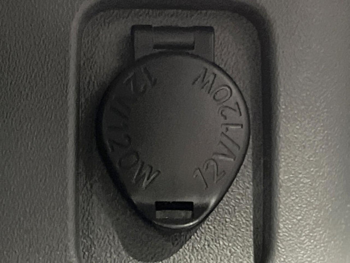 2011 Toyota Prius α DAA-ZVW41W (UW-6a3b4be8ea7a0)[6]