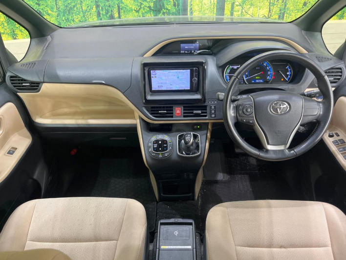 2014 Toyota Noah DAA-ZWR80G (UW-6a3b4bf937818)[28]