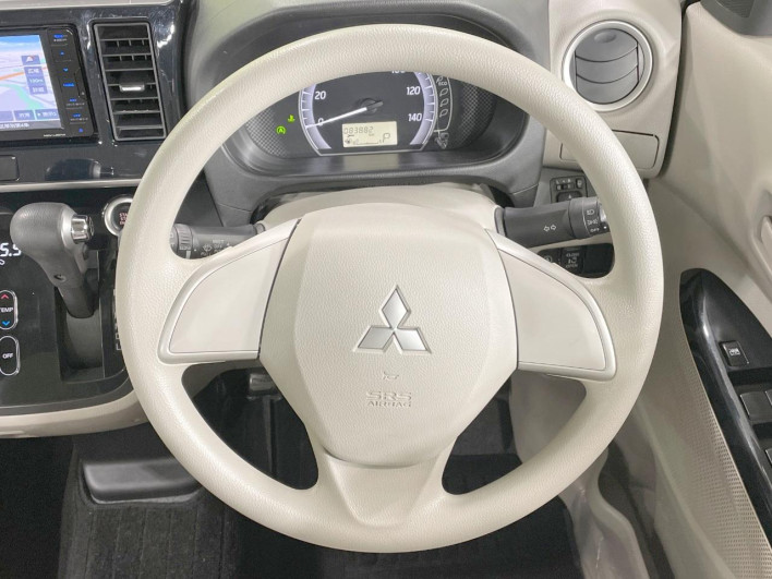 2014 Mitsubishi eK Space DBA-B11A (UW-6a3c9b12d62dc)[15]