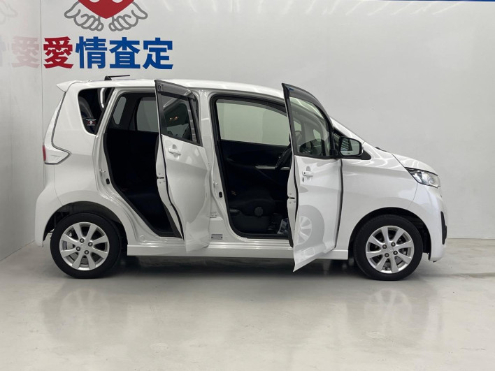 2014 Mitsubishi ek Custom DBA-B11W (UW-6a3c9b13cdb6a)[19]