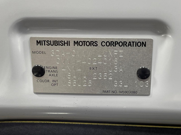 2023 Mitsubishi Delica D:5 3DA-CV1W (UW-6a3c9b351a629)[1]