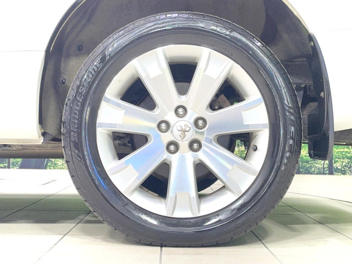2012 Mitsubishi Delica D:5 DBA-CV5W (UW-6a3c9b37e6743)[8]