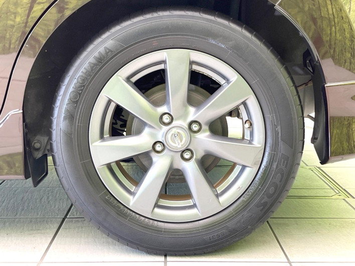 2015 Nissan Note DBA-E12 (UW-6a3c9b43e8068)[10]