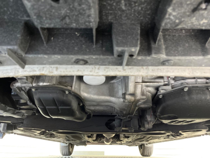 2015 Nissan Note DBA-E12 (UW-6a3c9b4404128)[6]